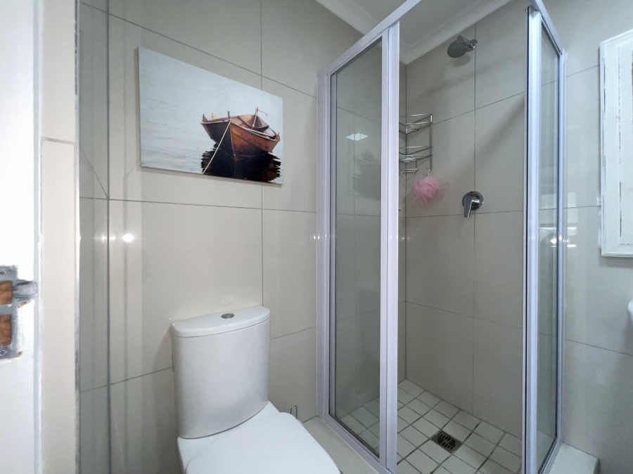 2 Bedroom Property for Sale in Zonnebloem Western Cape